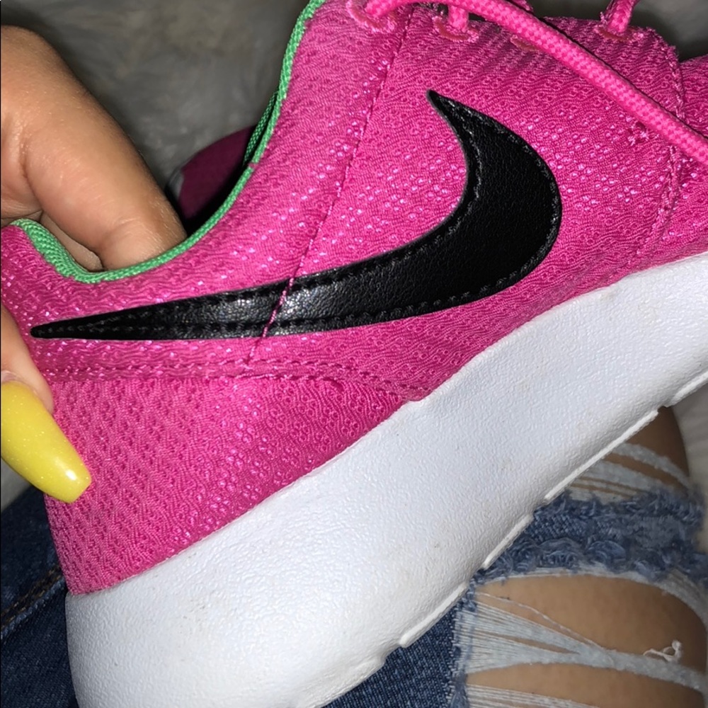 nike roshes womans